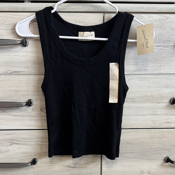 Universal Thread Tops - Universal Thread Black Ribbed Scoop Tank